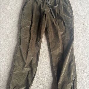 NWOT Nordstrom Sanctuary size large olive green cargo joggers-worn once!